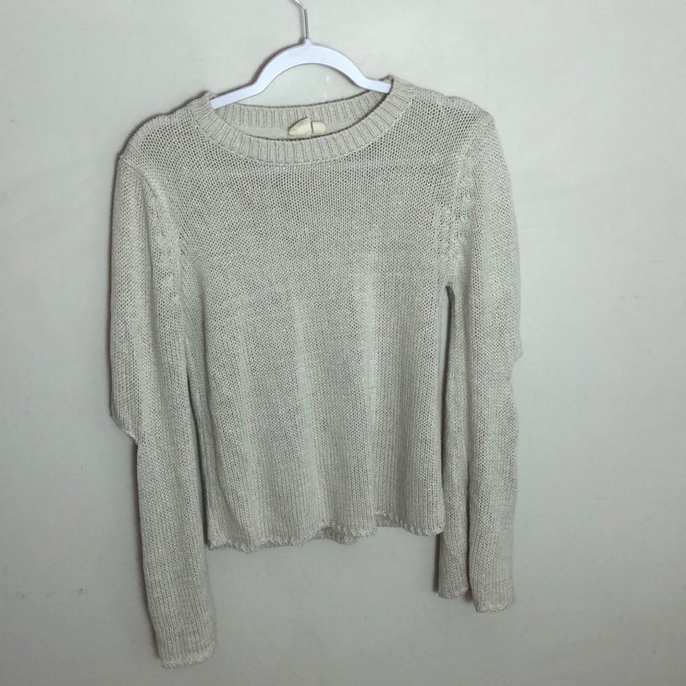 Sweater creamish